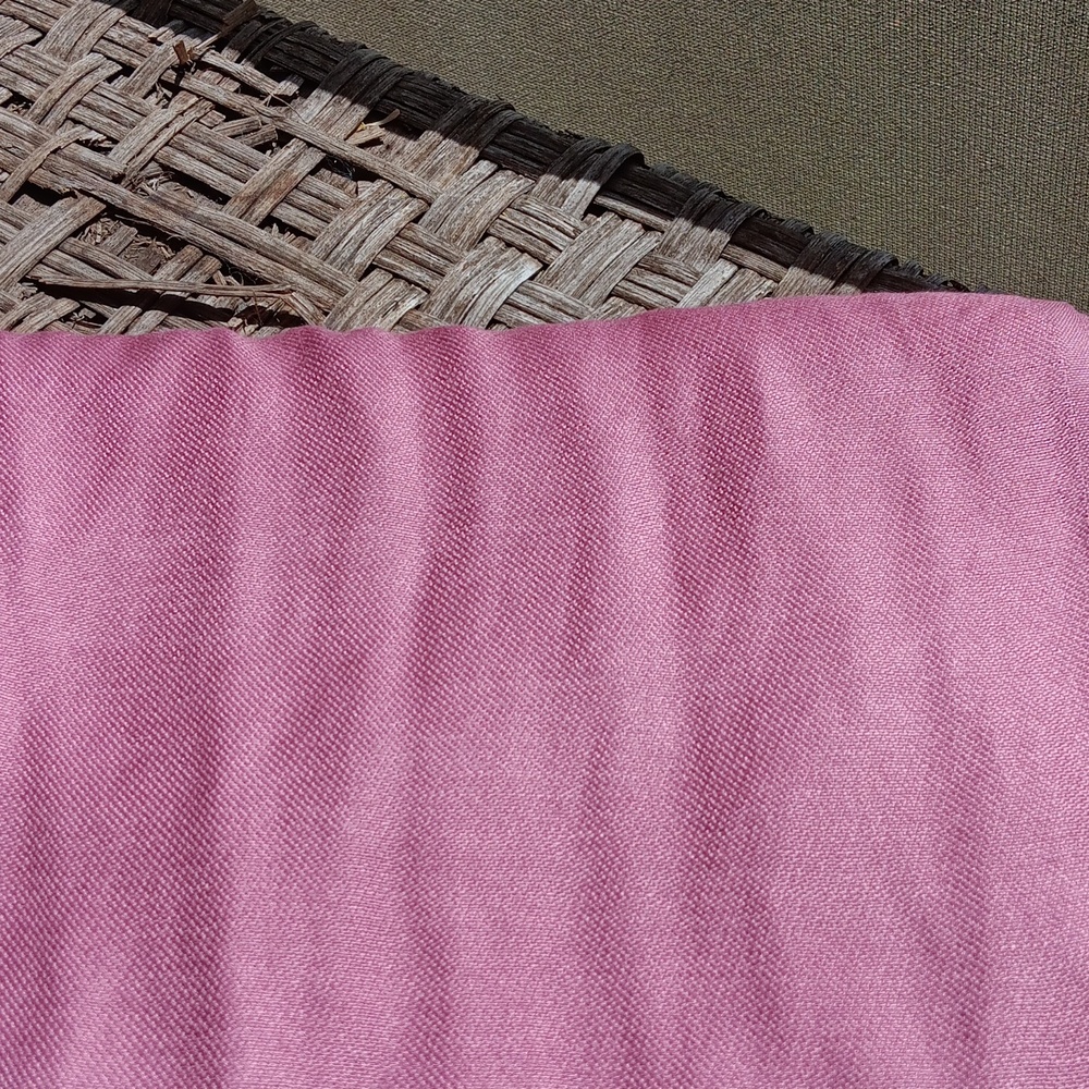 NWOT Mauve Scarf/Shawl - Picture 5 of 5